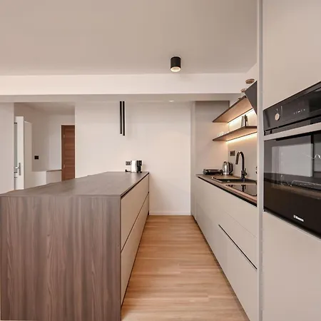 Donna By Interhome *