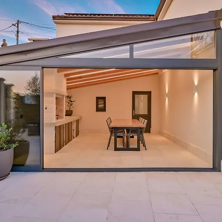 Donna By Interhome